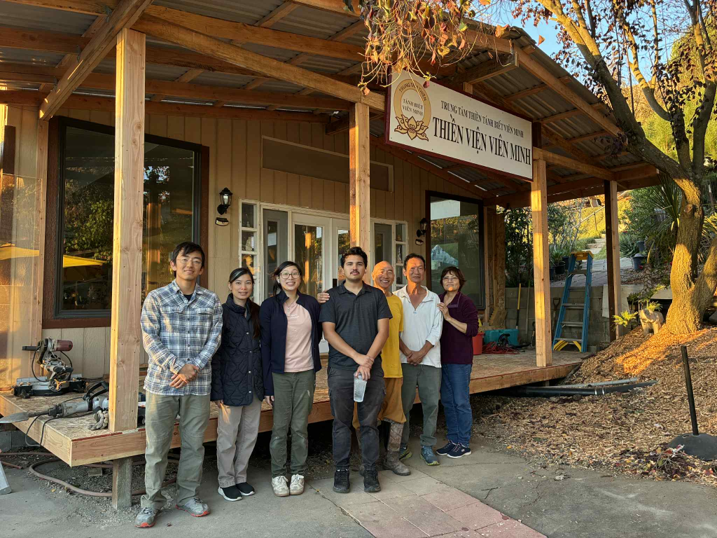 Nhật ký tháng 10, 2025